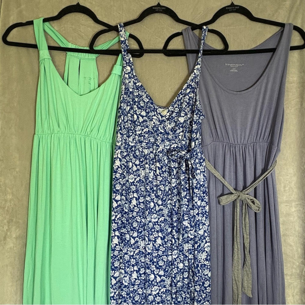 Lot 3 Sleeveless Maxi Maternity Dresses. Motherhood Maternity & Old Navy